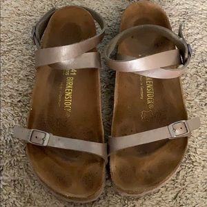 Women’s size 41 Birkenstock Yara sandals